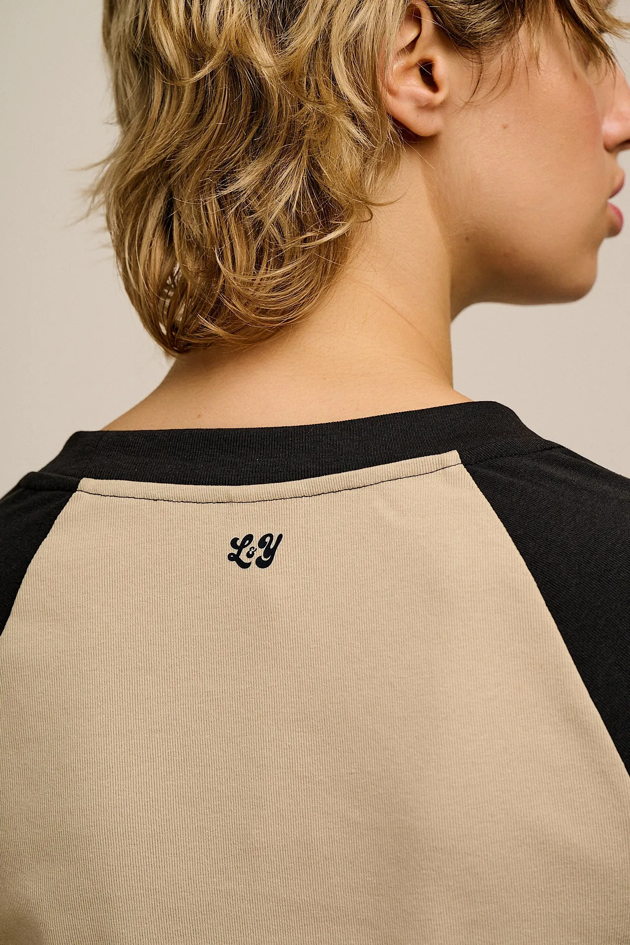 Avi - Long Sleeve Raglan T-Shirt in Black & Beige sold by Lucy & Yak product image thumbnail 4