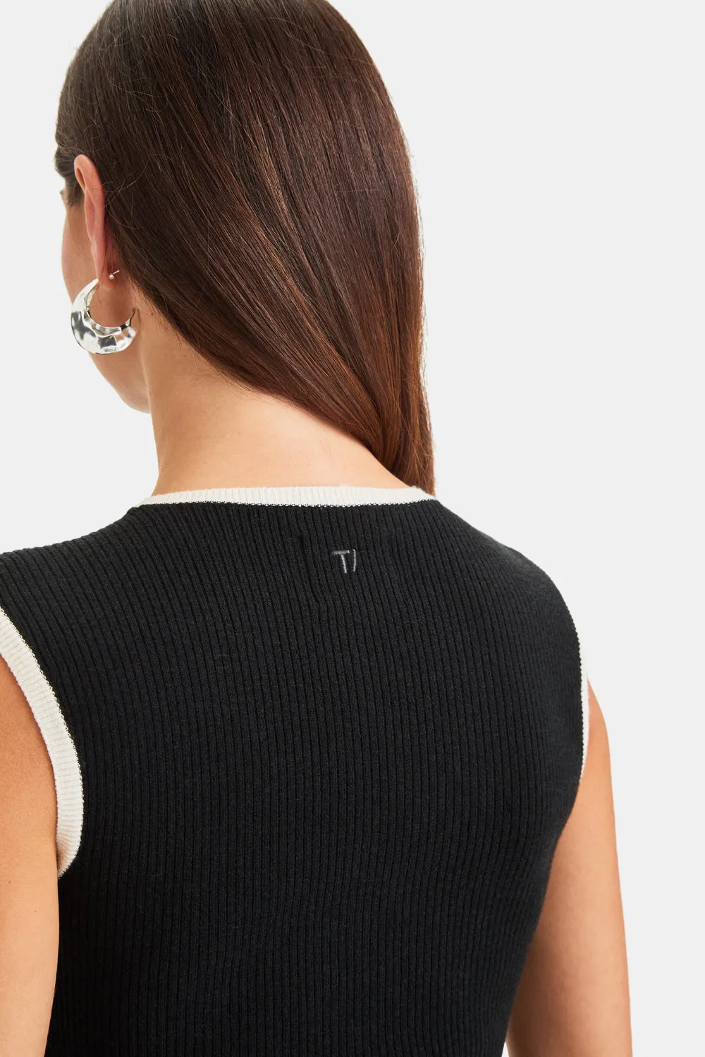 Sleeveless Contrast Ribbed Knit Maxi Dress - Black And Buttermilk sold by TALA product image thumbnail 4