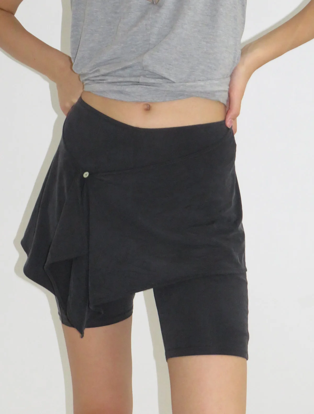 no 2127 / Amirah sold by Paloma Wool