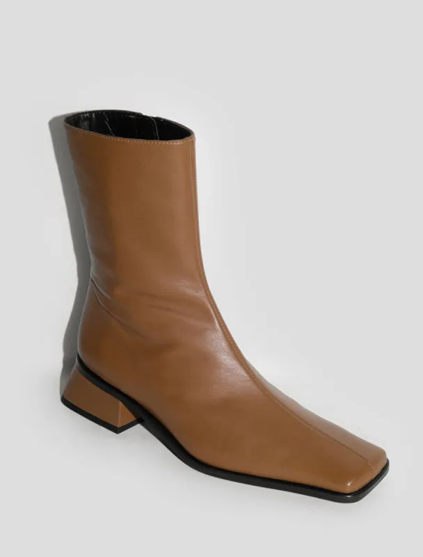 no 1746 / Delta sold by Paloma Wool