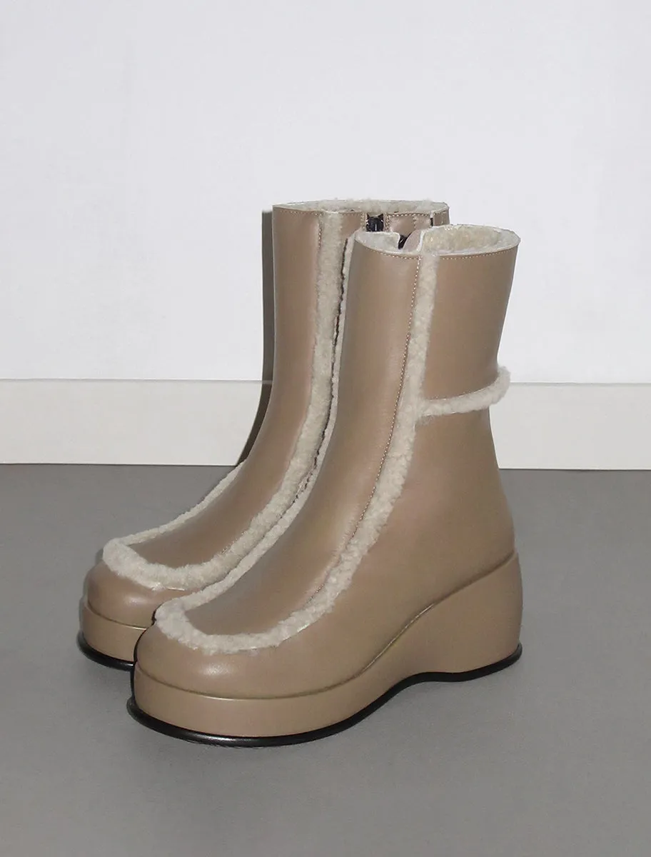 no 1384 / Macarena sold by Paloma Wool