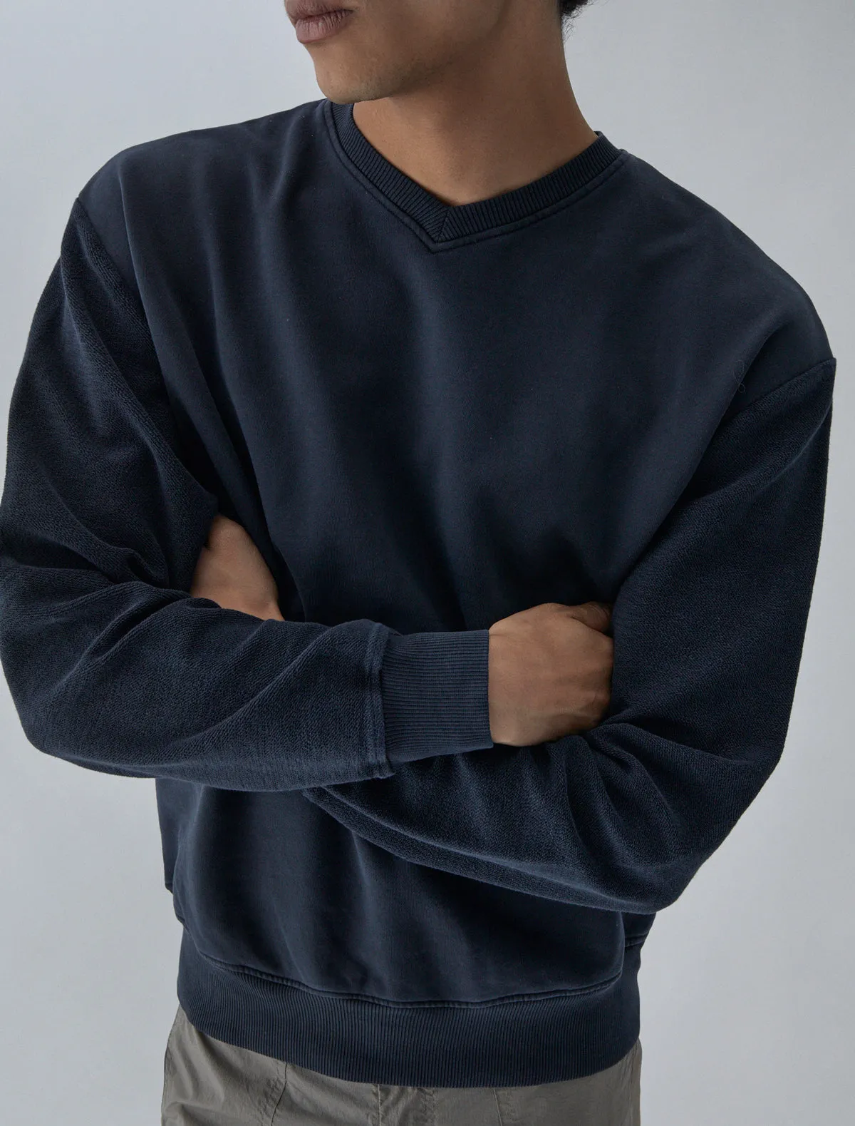 no 2433 / Oliver sold by Paloma Wool