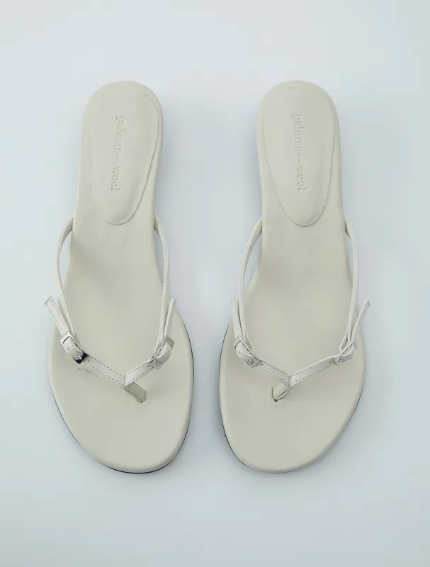 no 2476 / Mica sold by Paloma Wool