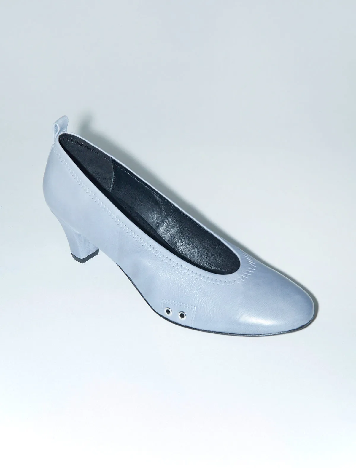 no 2577 / Uma sold by Paloma Wool