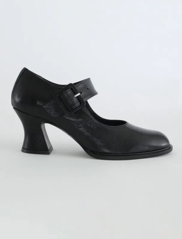 no 2603 / Carmen sold by Paloma Wool