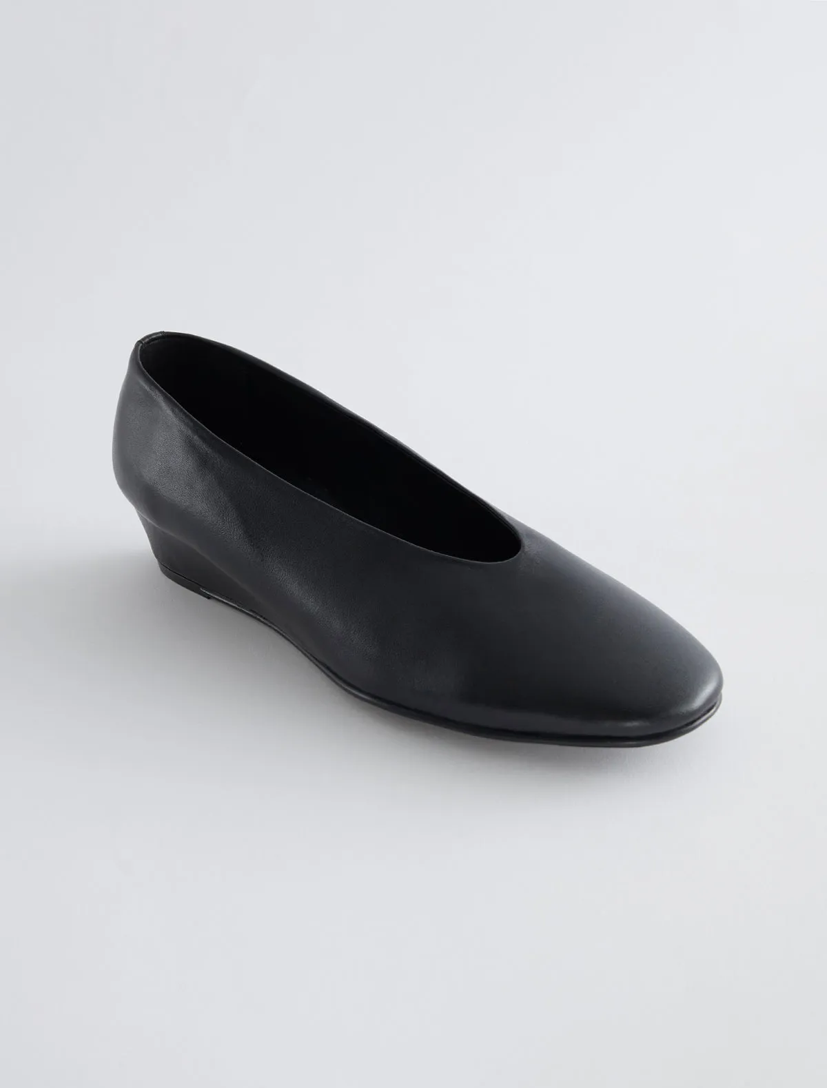 no 2632 / Fernanda Pump sold by Paloma Wool product image thumbnail 3