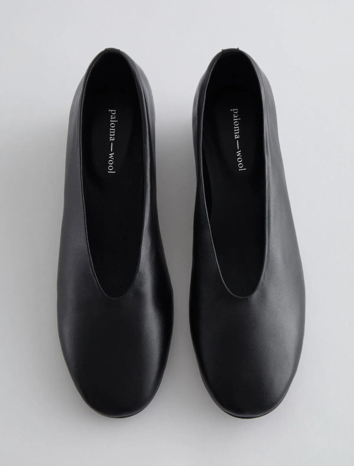 no 2632 / Fernanda Pump sold by Paloma Wool