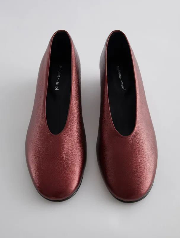 no 2632 / Fernanda Pump sold by Paloma Wool