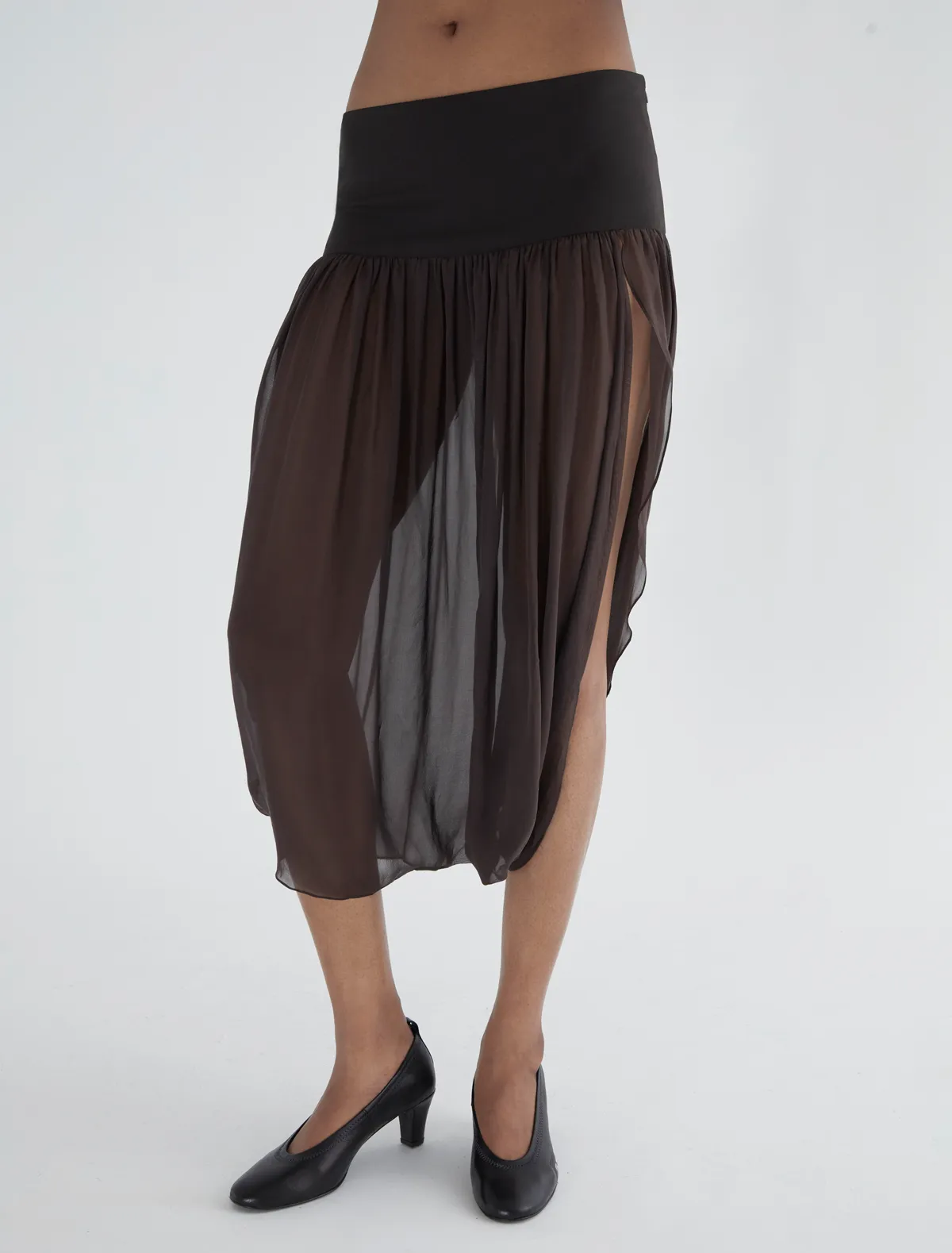 no 2644 / Mila sold by Paloma Wool