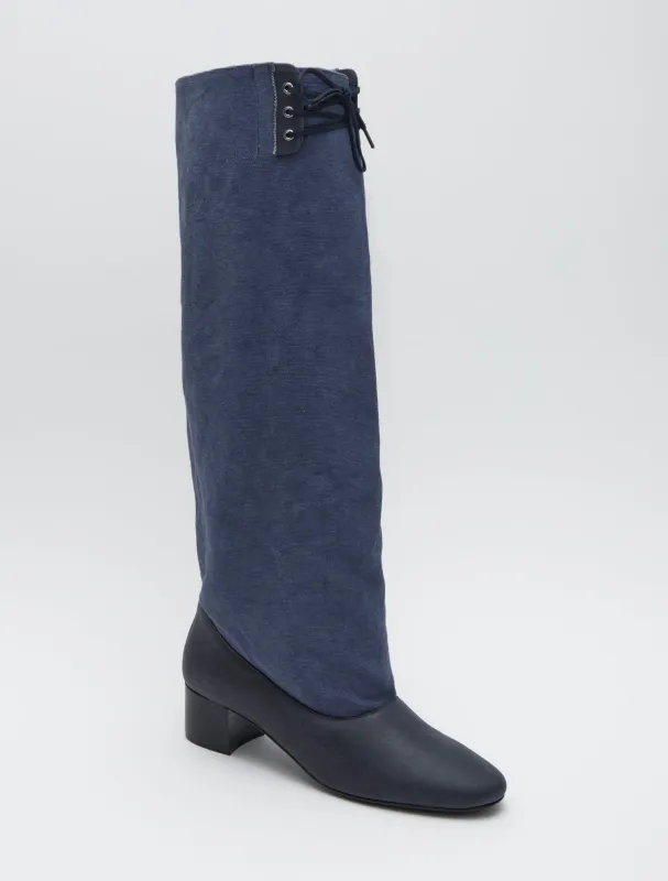 no 2605 / Victoria canvas made by Paloma Wool