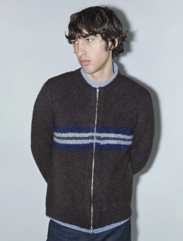 no 2662 / Penalti Zip B sold by Paloma Wool