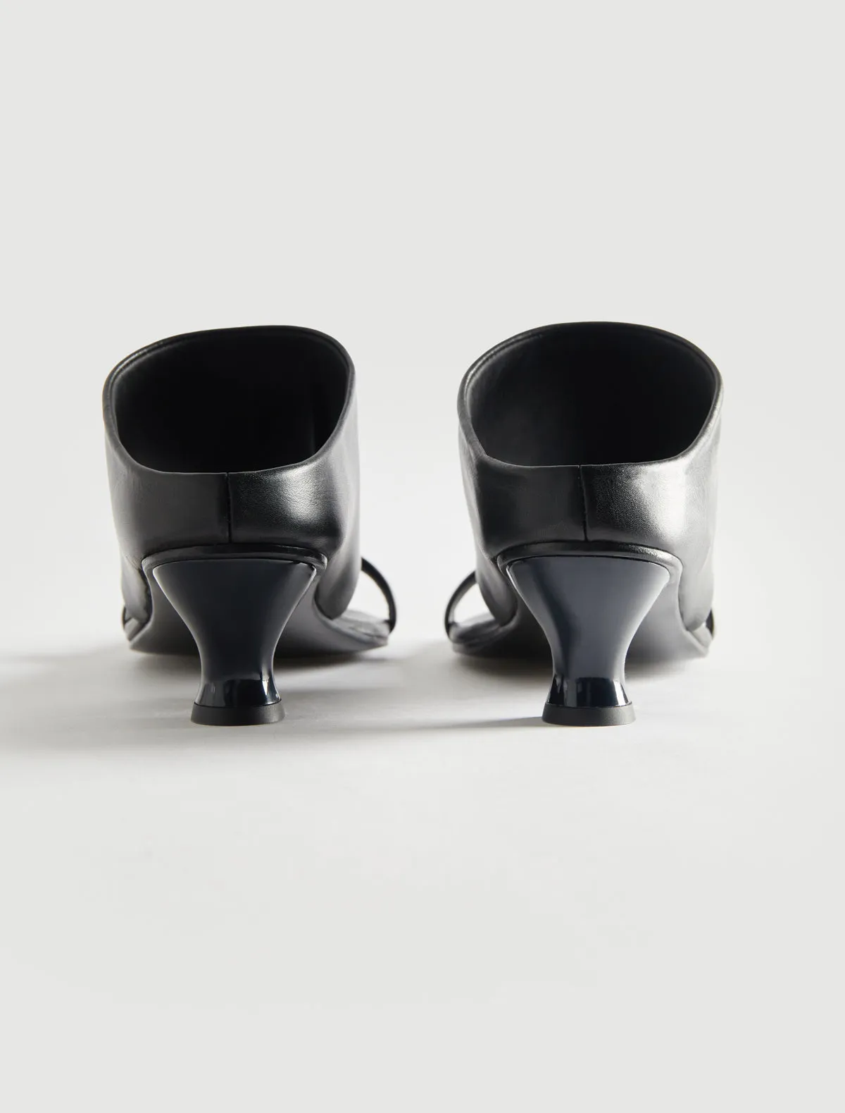 no 2835 / Roberta sold by Paloma Wool product image thumbnail 5