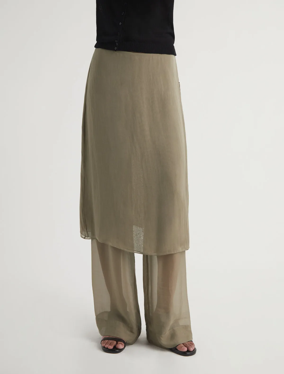 no 2481 / Low Silk Archive sold by Paloma Wool