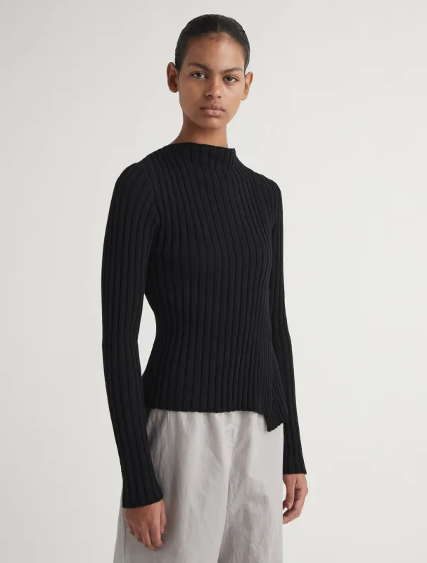 no 2837 / Esmolar made by Paloma Wool