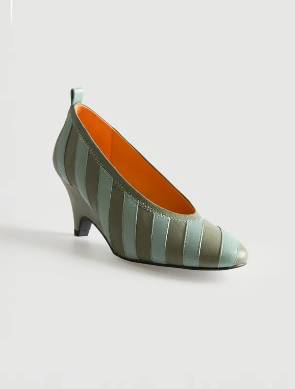no 3065 / Joelia Pump made by Paloma Wool