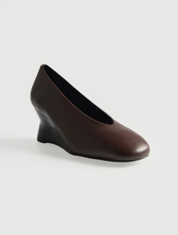 no 3066 / Jacinta Pump made by Paloma Wool