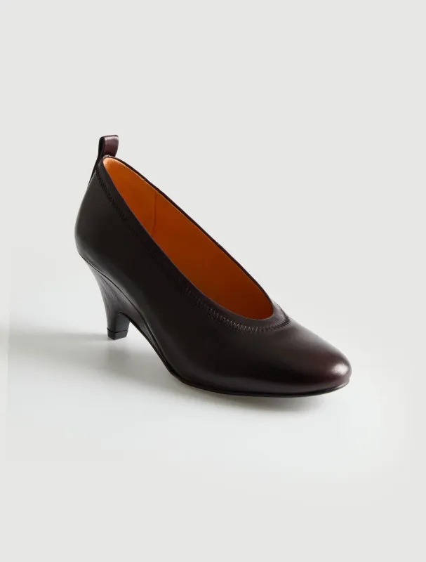 no 3065 / Joelia Pump made by Paloma Wool