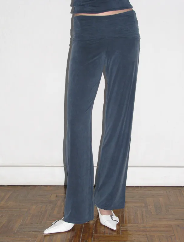 no 1883 / Octubre sold by Paloma Wool