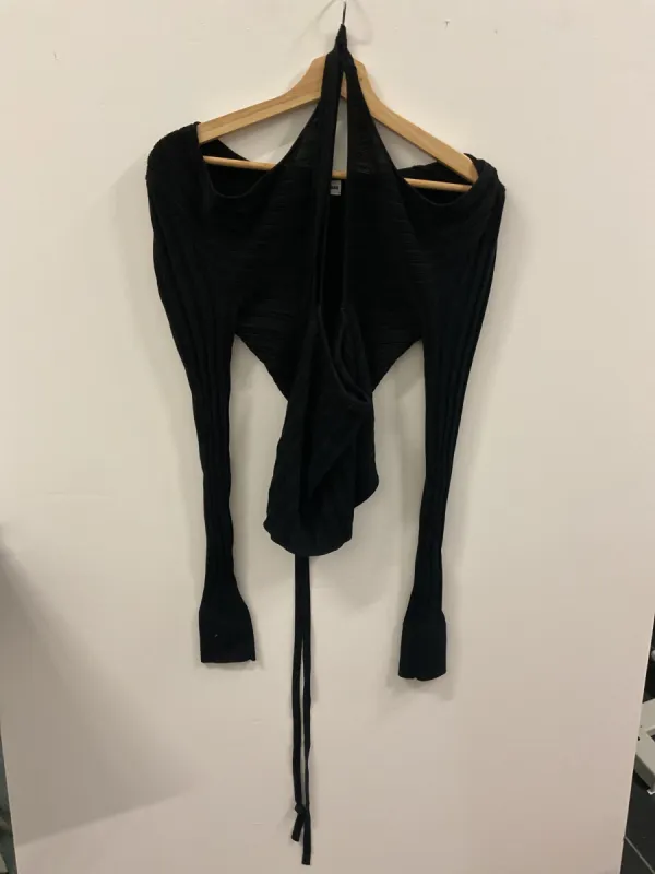 Black Peephole Top sold by Ester Manas