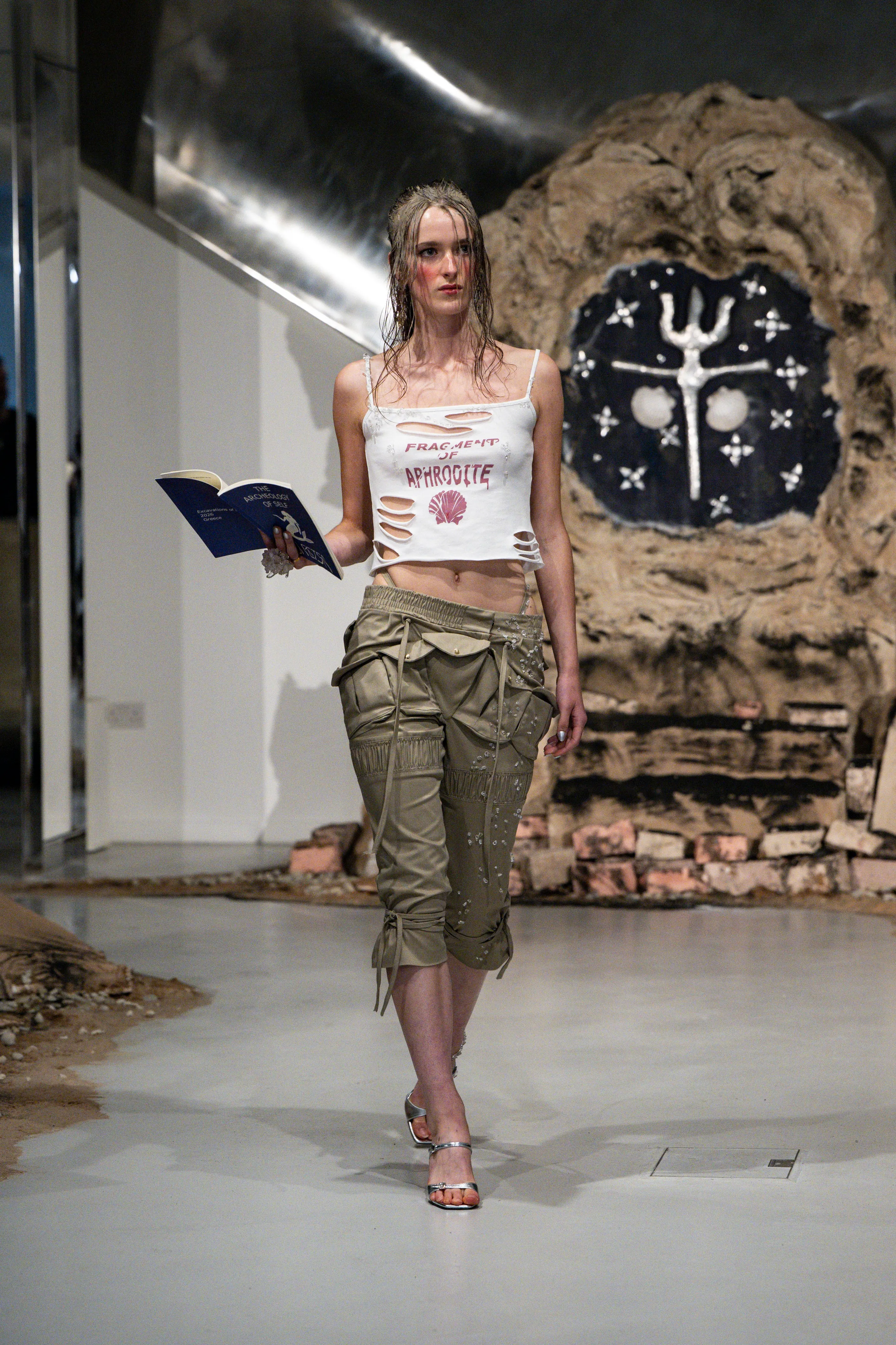 Cargo Capri Pants sold by Di Petsa