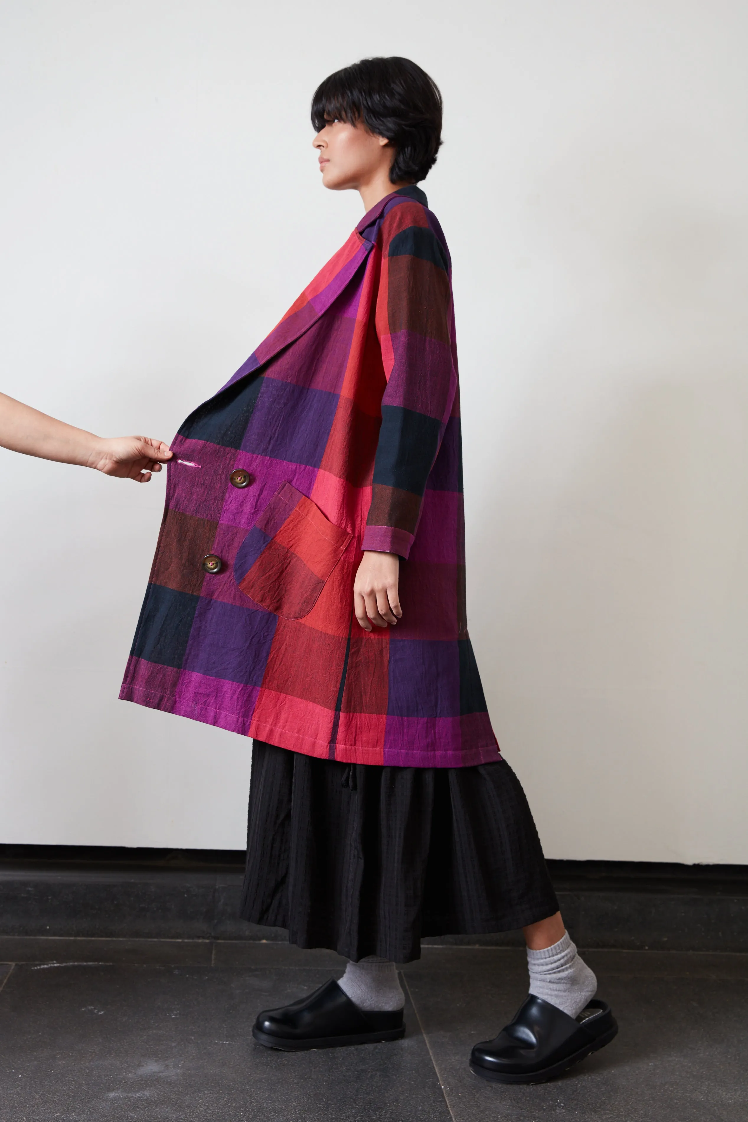 Barney Trench | Large Kinetic Chex sold by Rujuta Sheth product image thumbnail 5