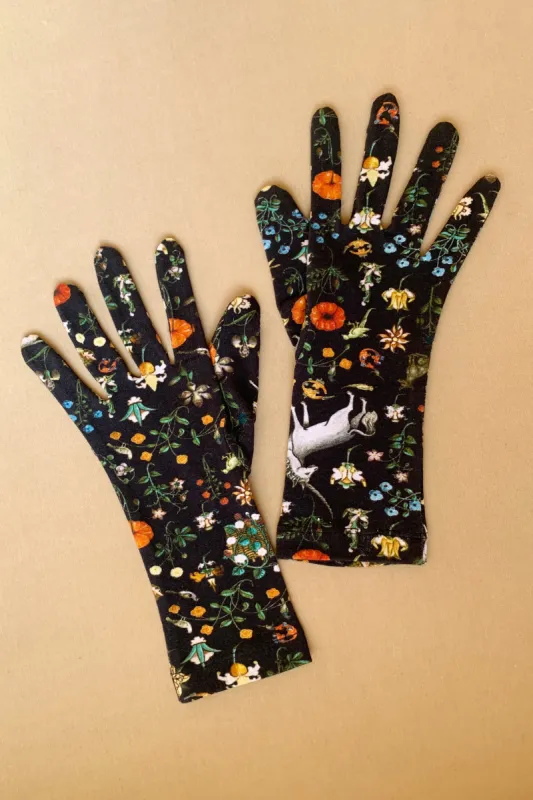 Ta Da Gloves - Black Illuminated made by Samantha Pleet