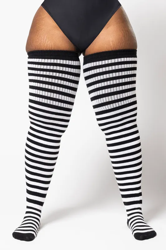 Thunda Tūbbies - Cookies n Cream sold by Thunda Thighs