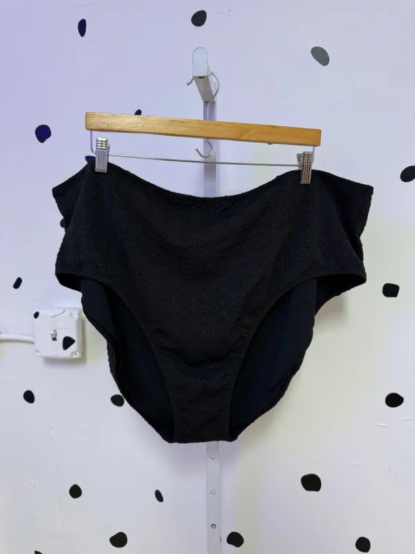 Old Navy- 4X- Eyelet Swim Bottoms sold by Copper Union Apparel