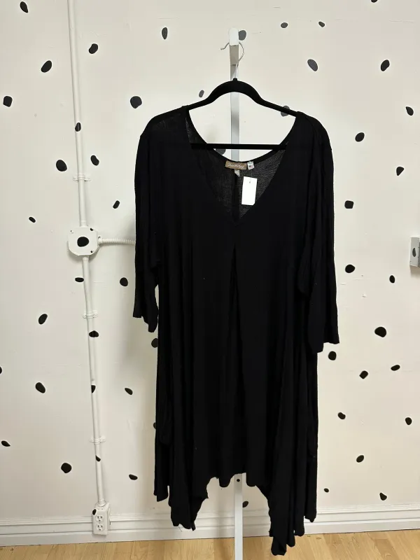 Pegasus- 3/4X- Black Long Sleeve Tunic sold by Copper Union Apparel