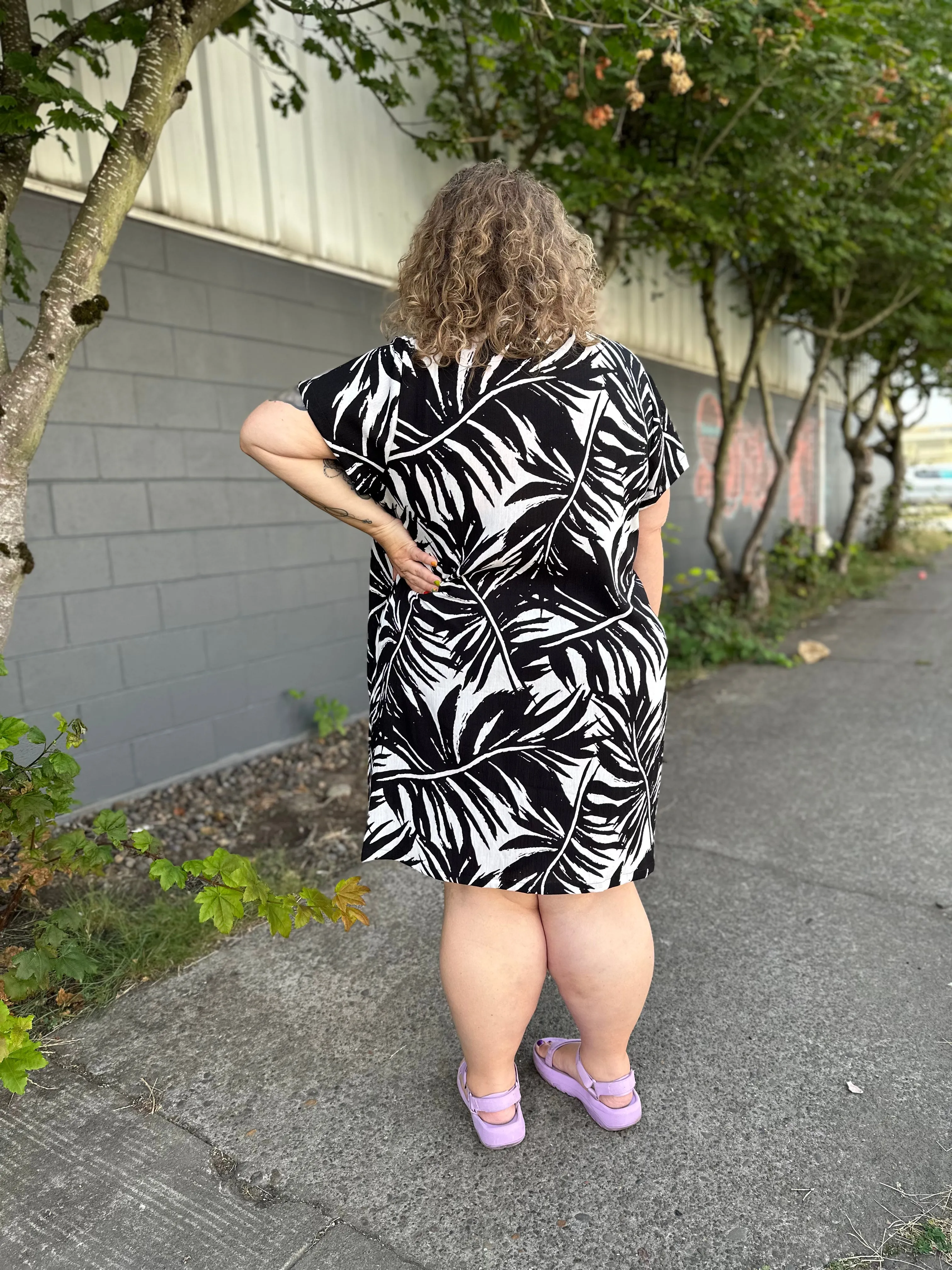 Black and White Palm Shirt Dress sold by Copper Union Apparel product image thumbnail 5