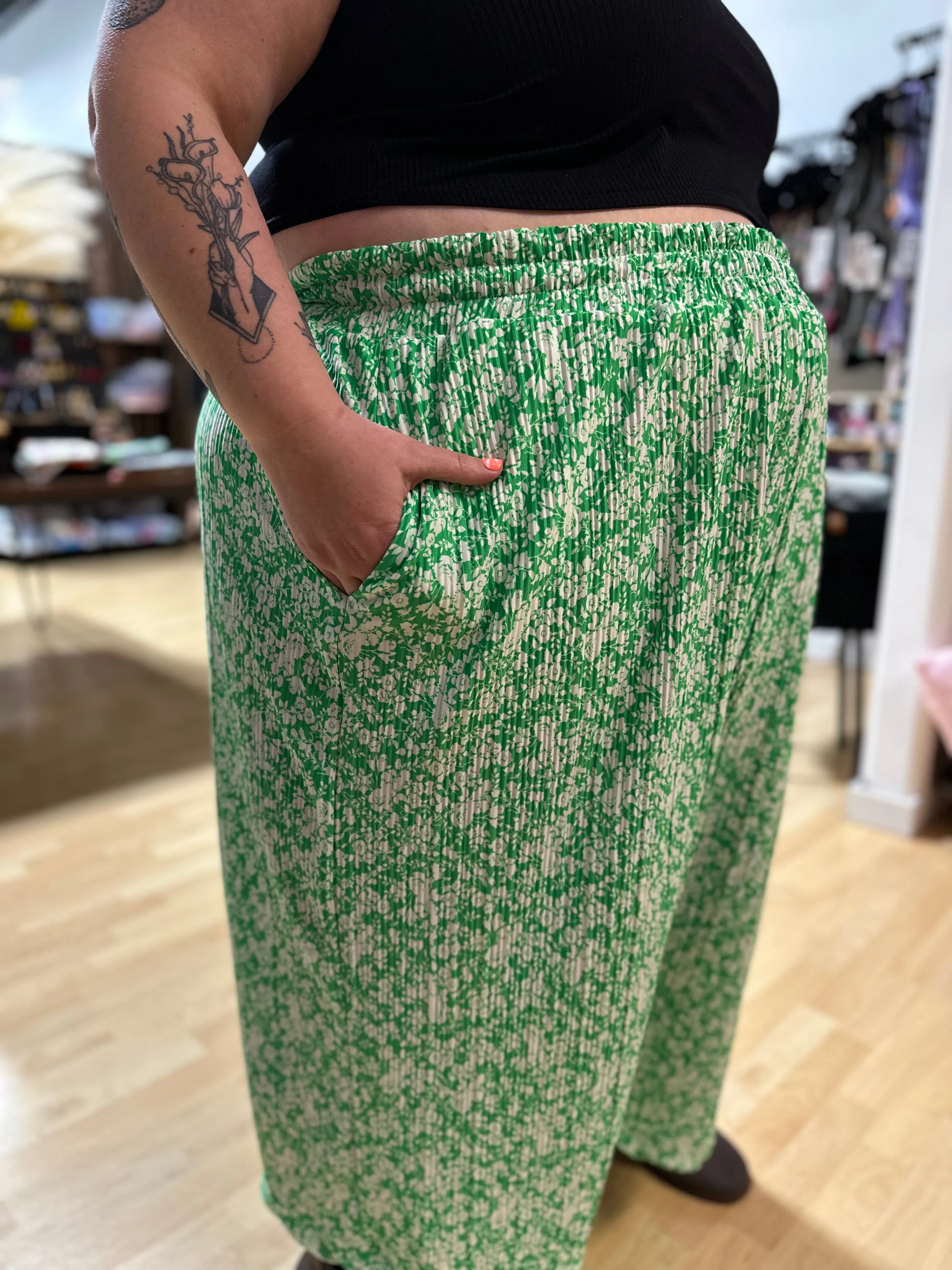Floral Plisse Elyse Pants sold by Copper Union Apparel product image thumbnail 3