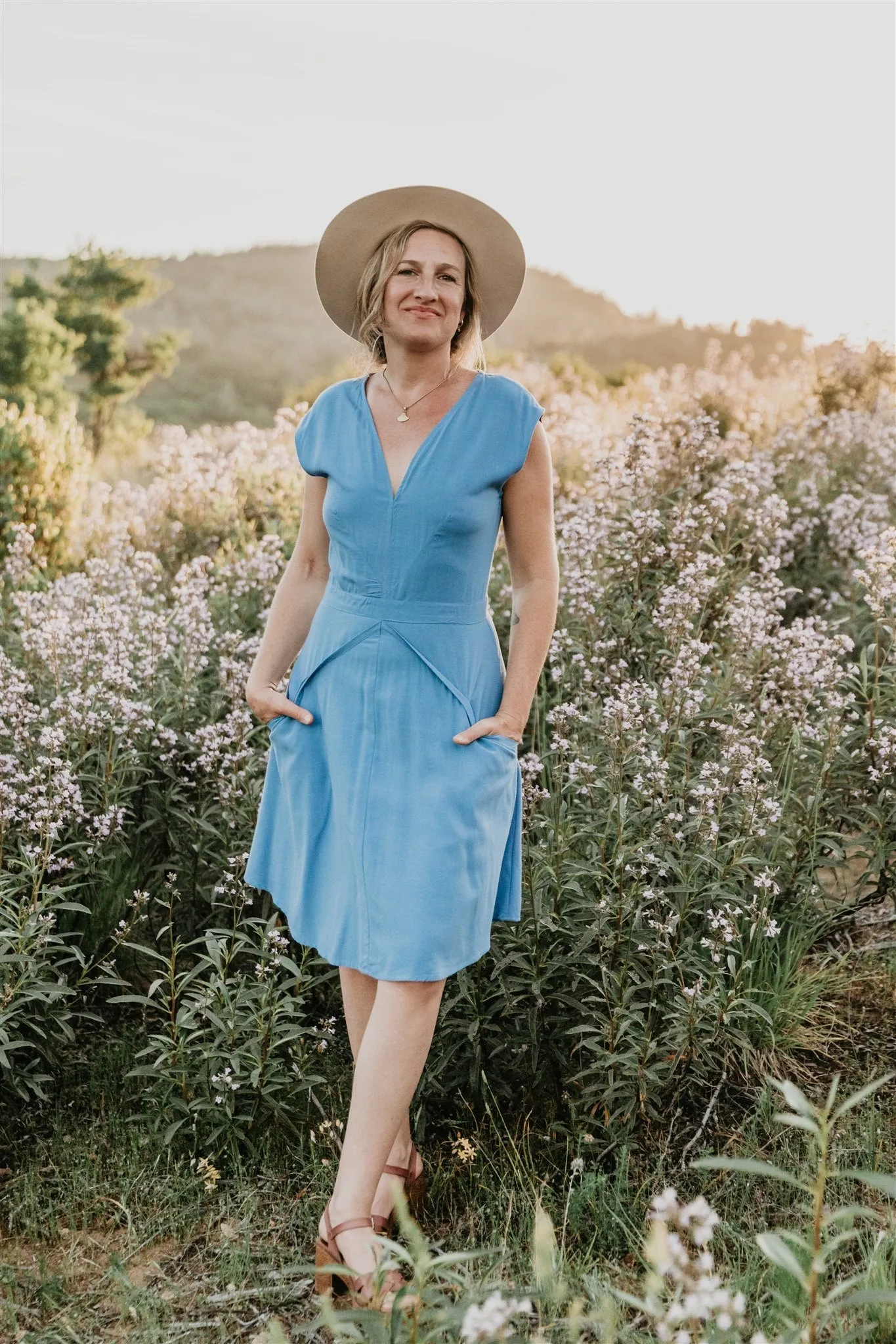 Spicy Xena in Cornflower Blue sold by Altar PDX product image thumbnail 3