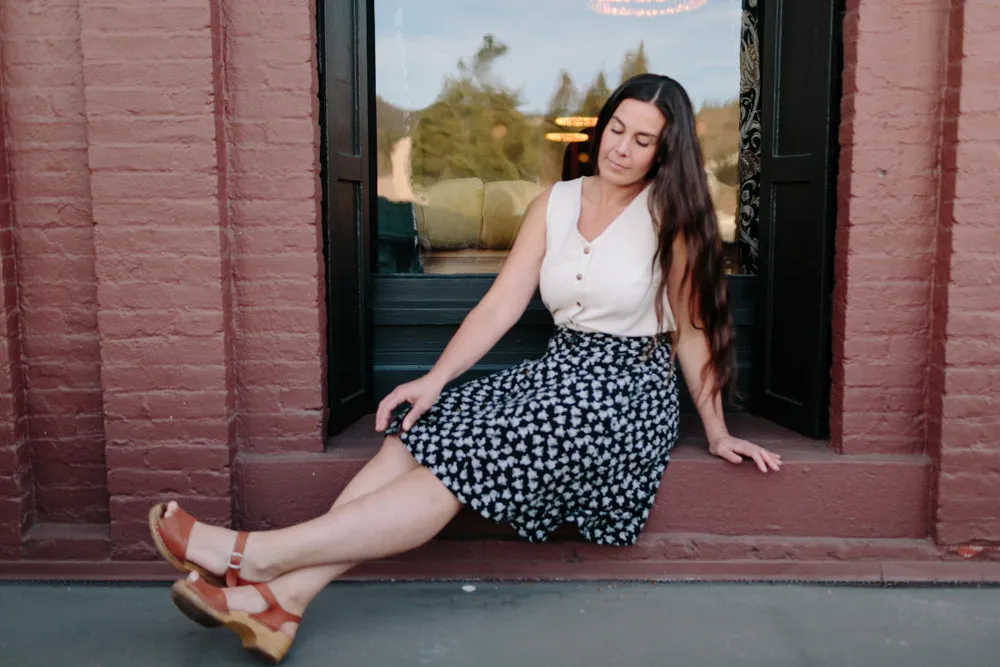 Aviva Top in Oat Linen sold by Altar PDX product image thumbnail 4