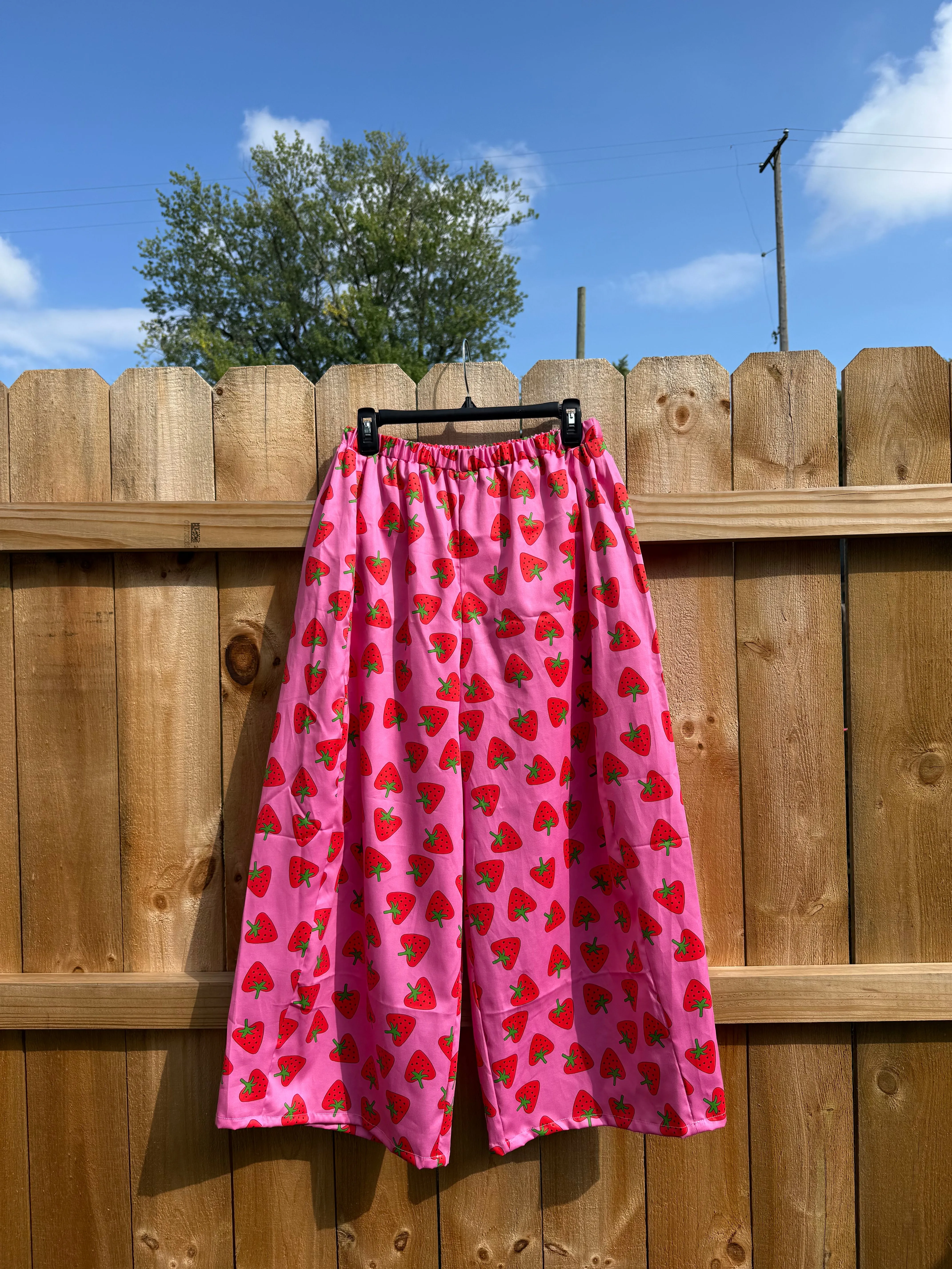 Marnie Pants in Strawberry Hearts sold by Isabella Eve product image thumbnail 2
