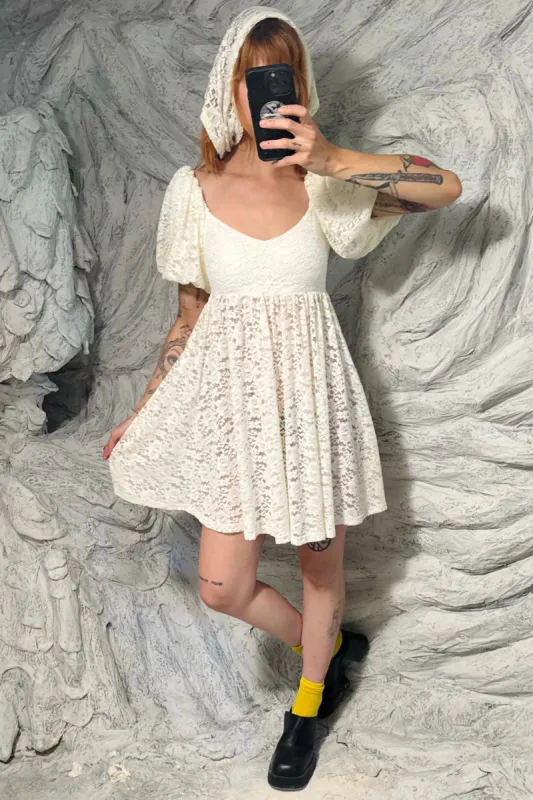 SAMPLE #210 - S/M White Lace Strega Nona Dress made by Fashion Brand Company