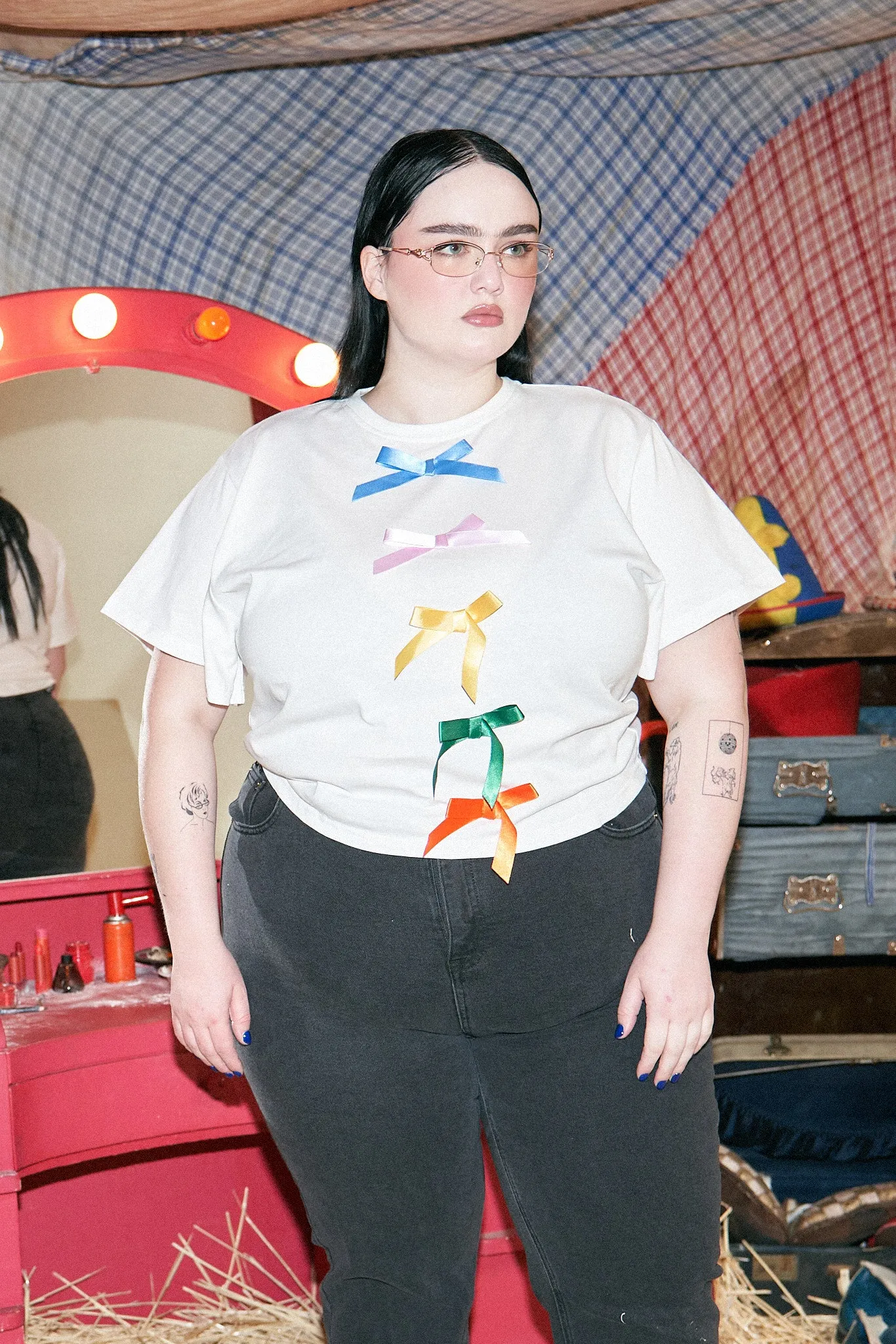 1 left - Satin 5 Bow Crop Tommy Tee White sold by Fashion Brand Company product image thumbnail 2