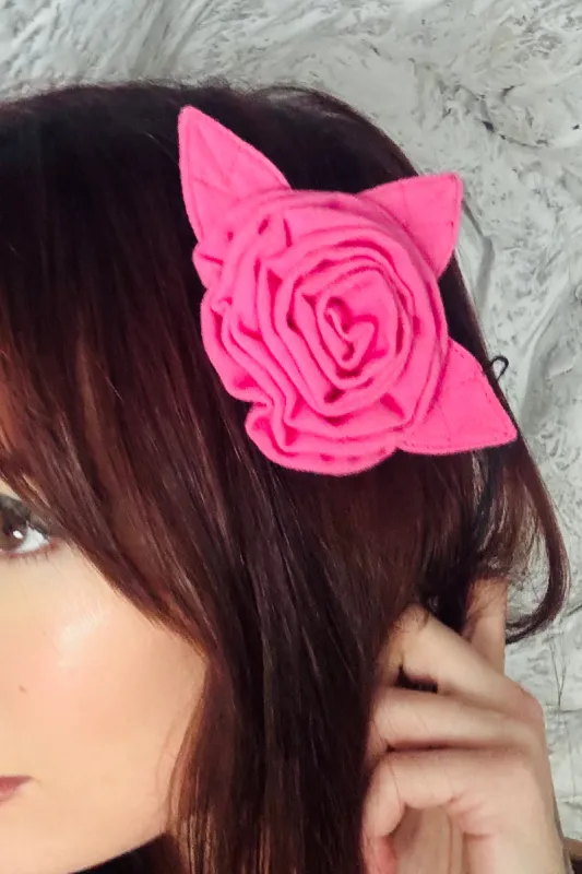 SAMPLE #331 - Pink Rose linen Clip sold by Fashion Brand Company