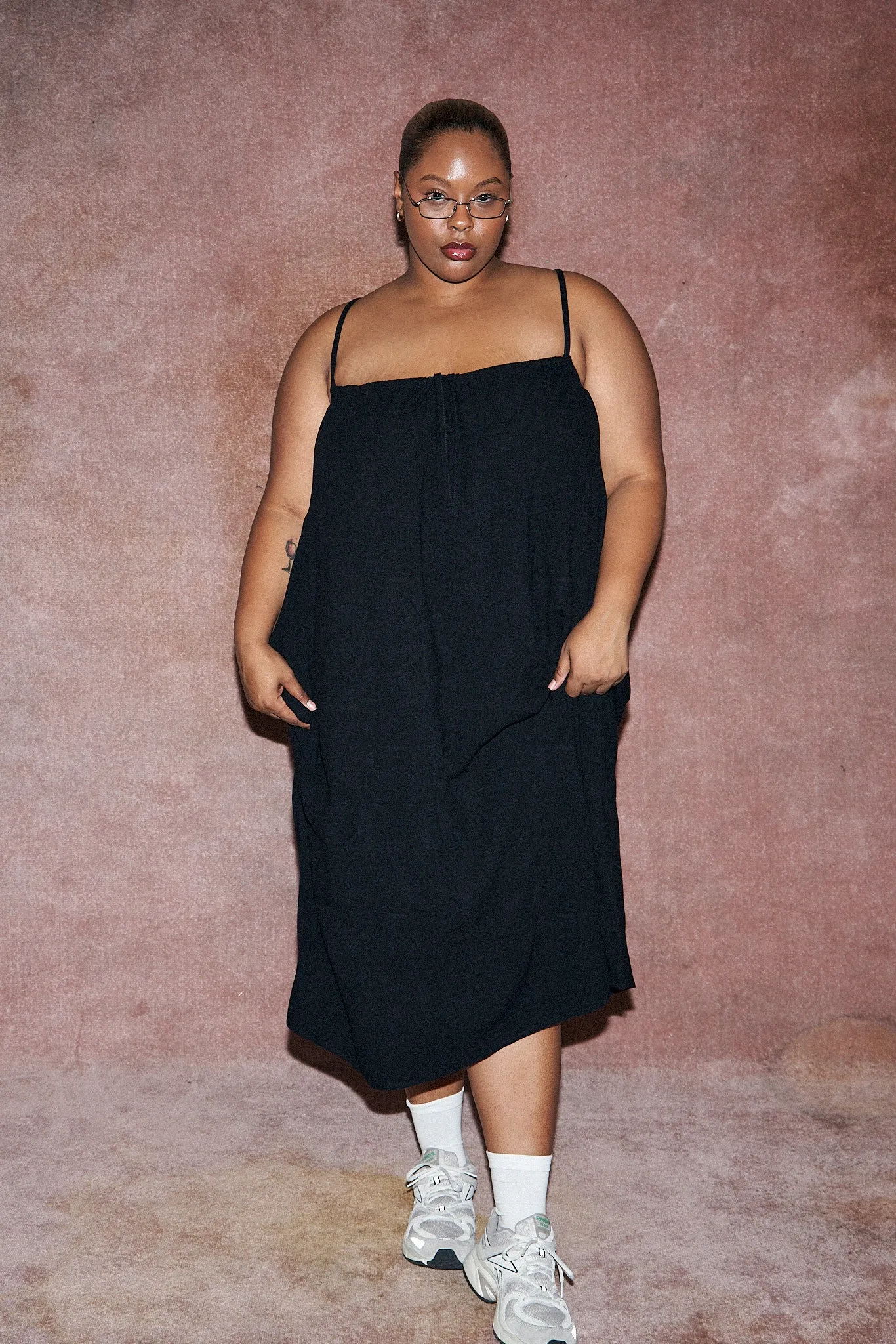 Tent Dress Soft Linen Black sold by Fashion Brand Company product image thumbnail 2