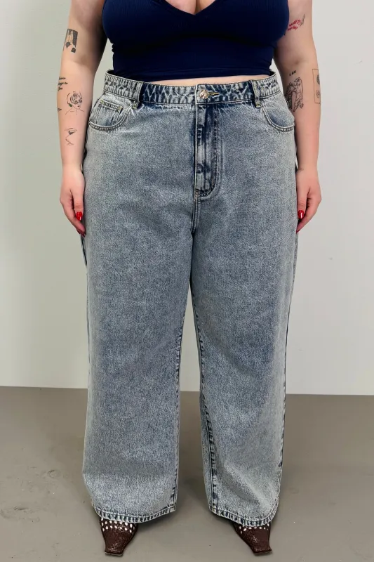 SAMPLE #127 - 2X Acid Wash Cotton Jeans made by Fashion Brand Company