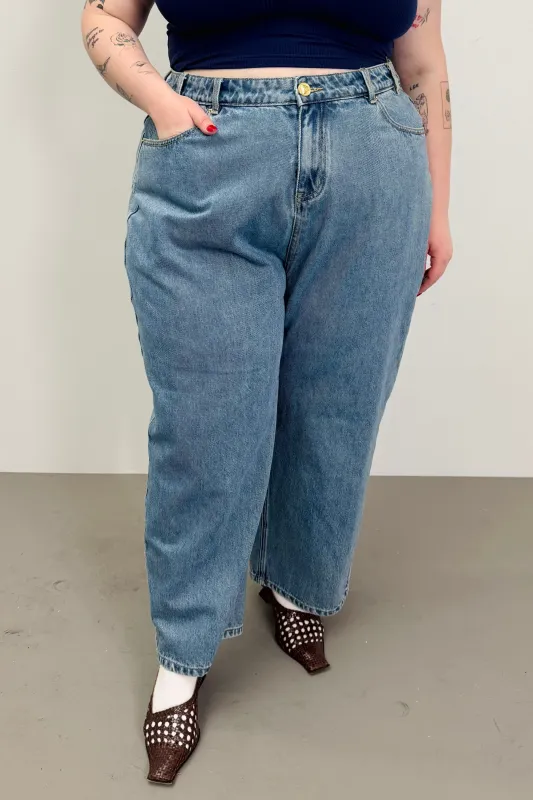 SAMPLE #128 - 2X Light Wash Cotton Jeans made by Fashion Brand Company