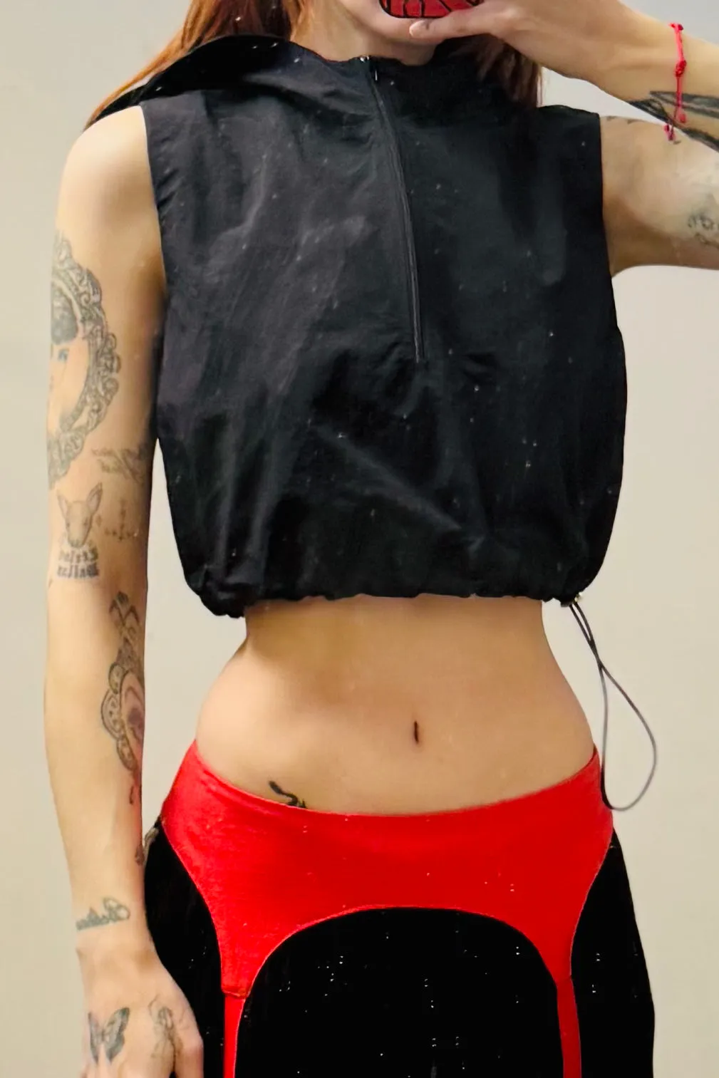 SAMPLE #183 - S Windbreaker Tank sold by Fashion Brand Company product image thumbnail 2