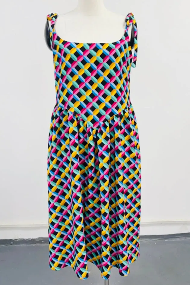 SAMPLE #189 - M/L Black Geometric Linen Dress sold by Fashion Brand Company