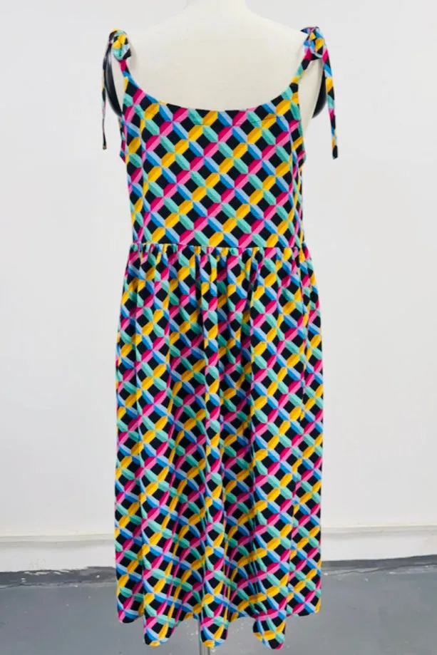 SAMPLE #189 - M/L Black Geometric Linen Dress sold by Fashion Brand Company product image thumbnail 2