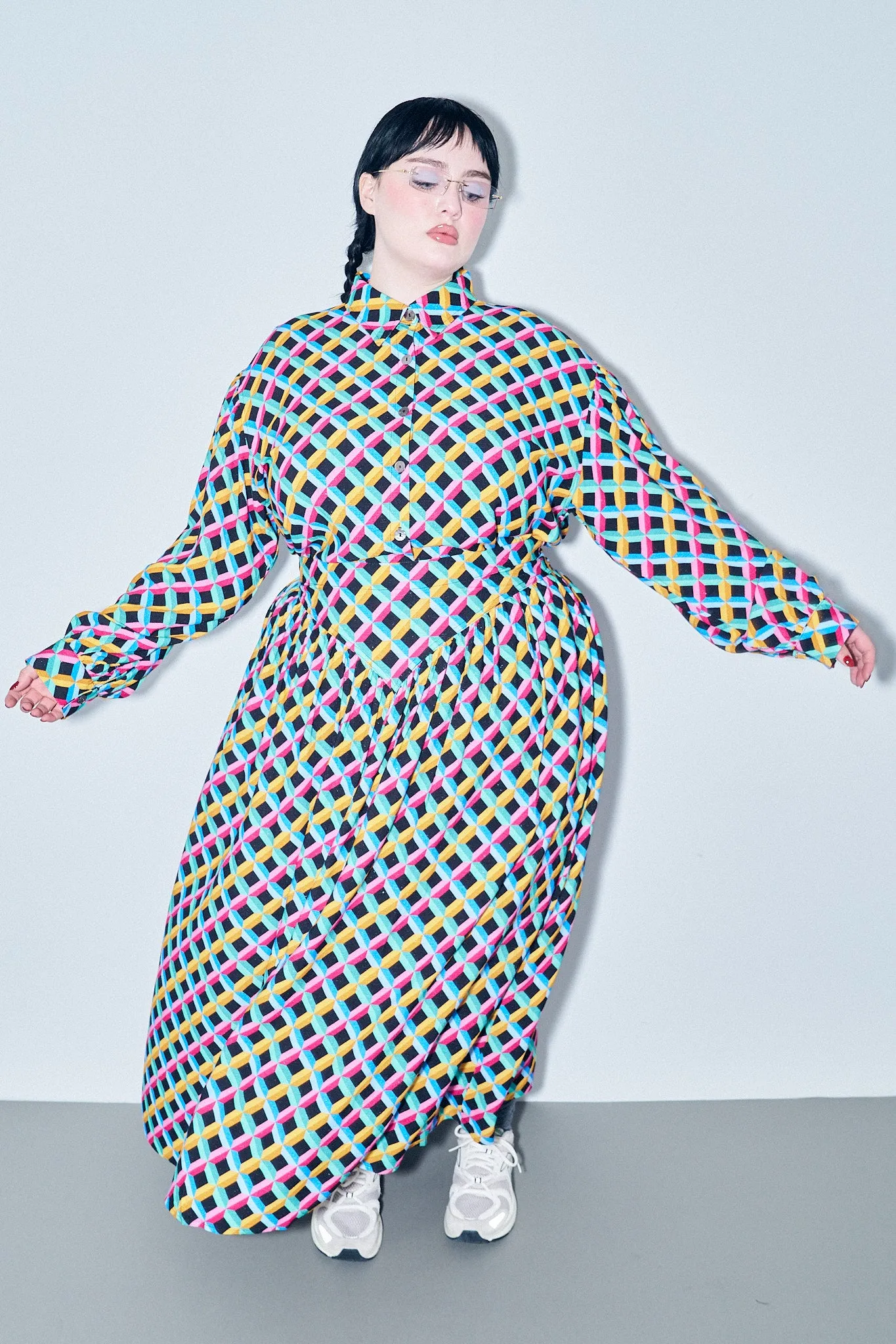 1 left - Long Sleeve Soft Linen Fantasy Blouse Screensaver sold by Fashion Brand Company product image thumbnail 5