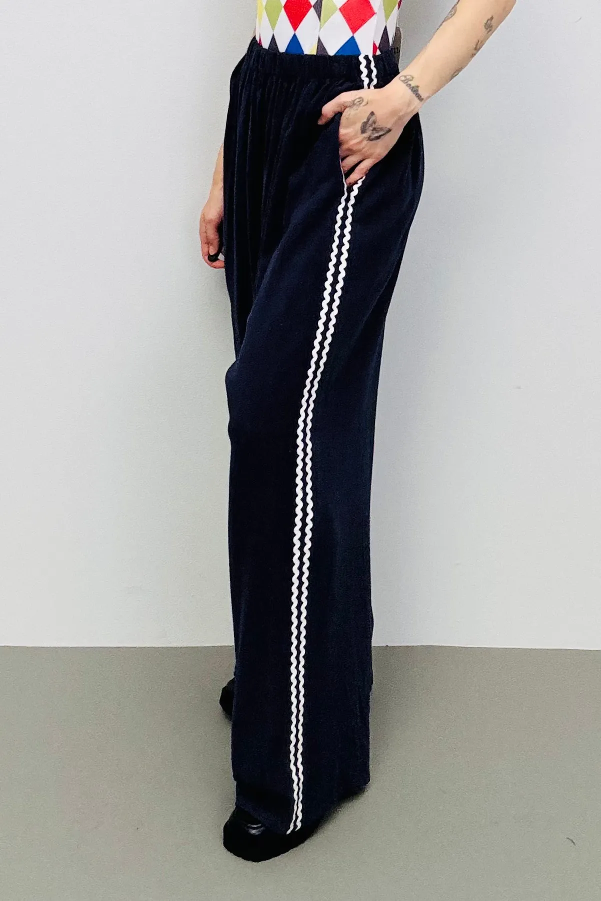 SAMPLE #224 - S Navy Bric a Brac Striped Linen Lazy Pant sold by Fashion Brand Company product image thumbnail 3