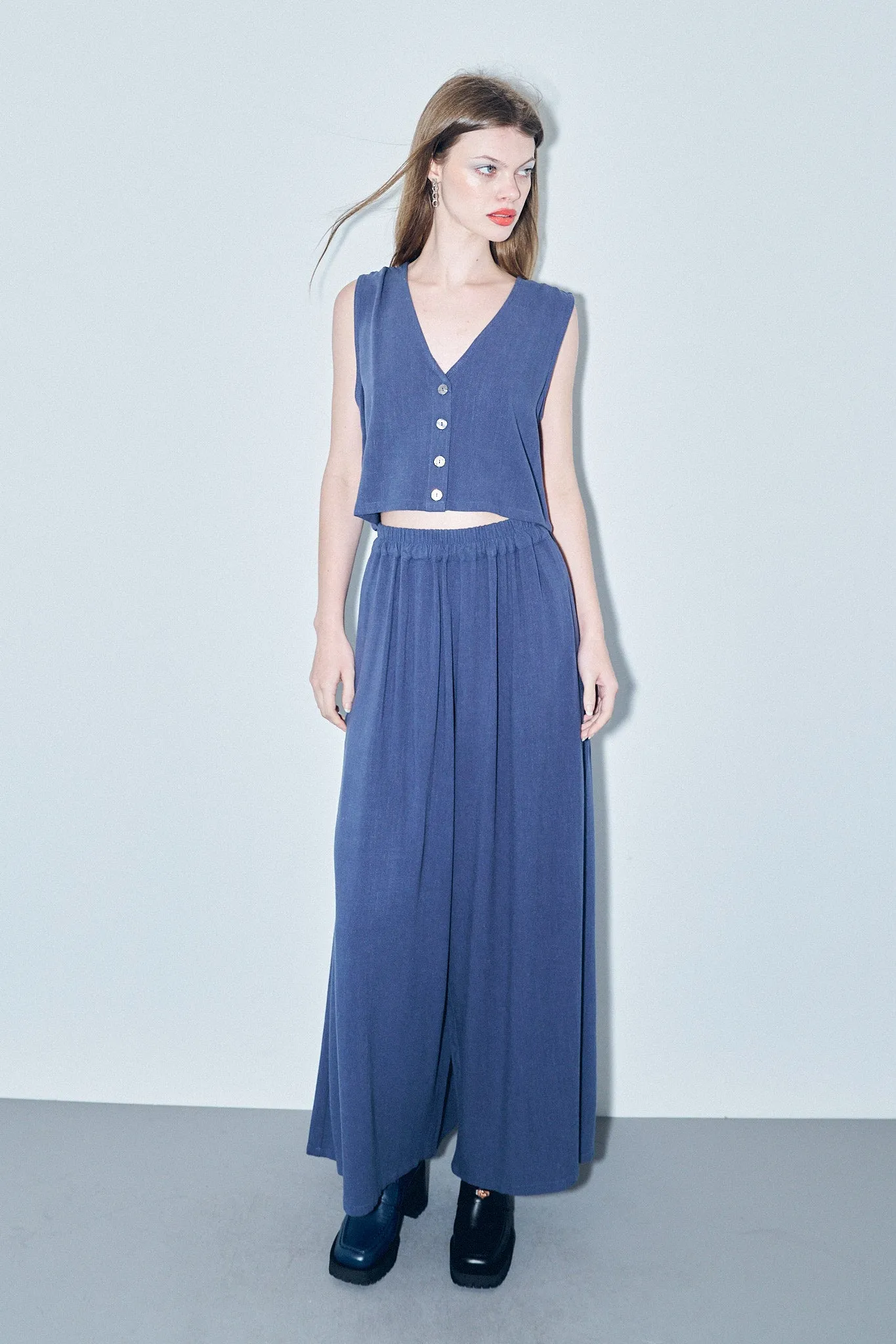 Soft Linen Vest and Pants Set Midnight sold by Fashion Brand Company product image thumbnail 4