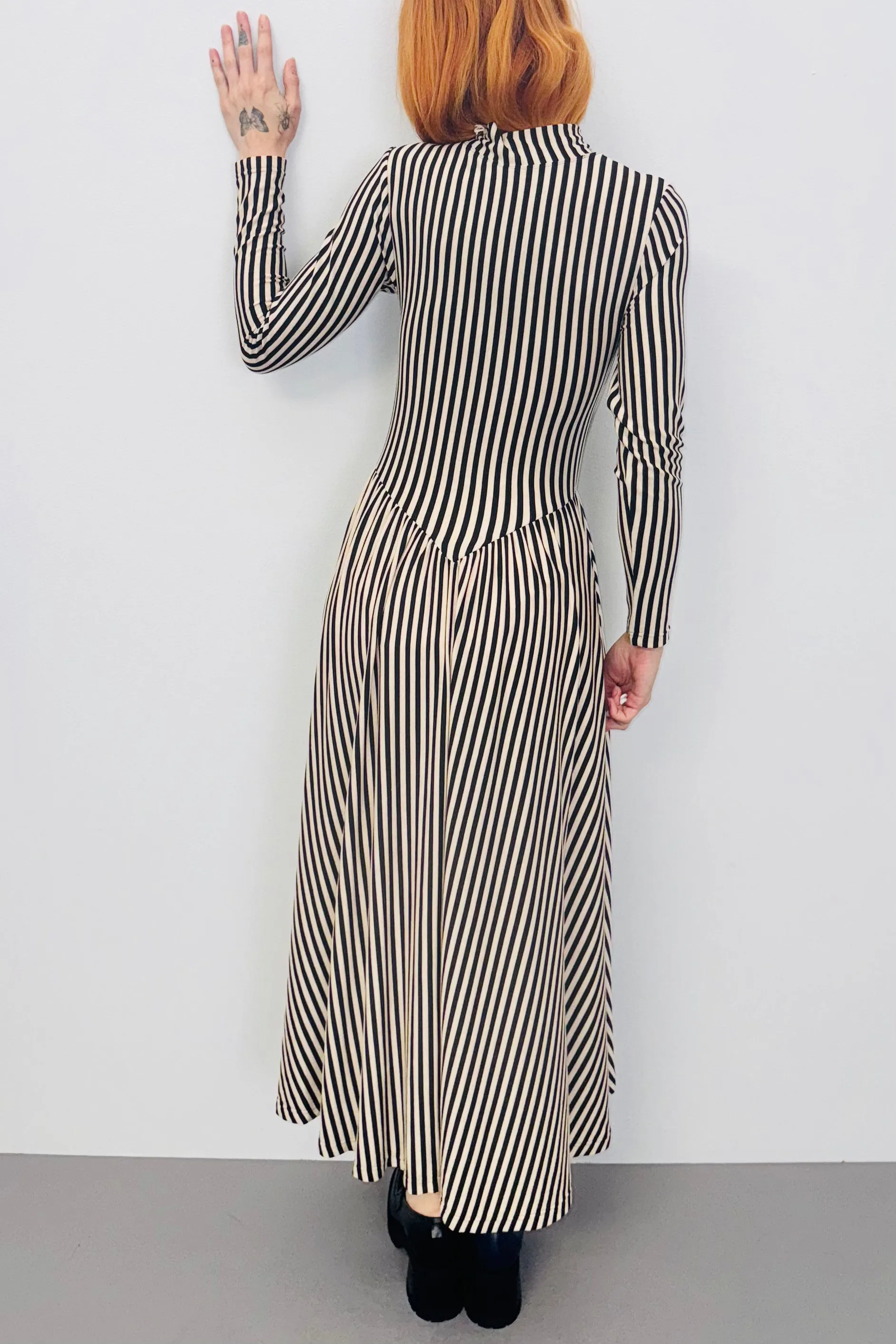 SAMPLE #397 - S Striped Travel Dress sold by Fashion Brand Company product image thumbnail 2