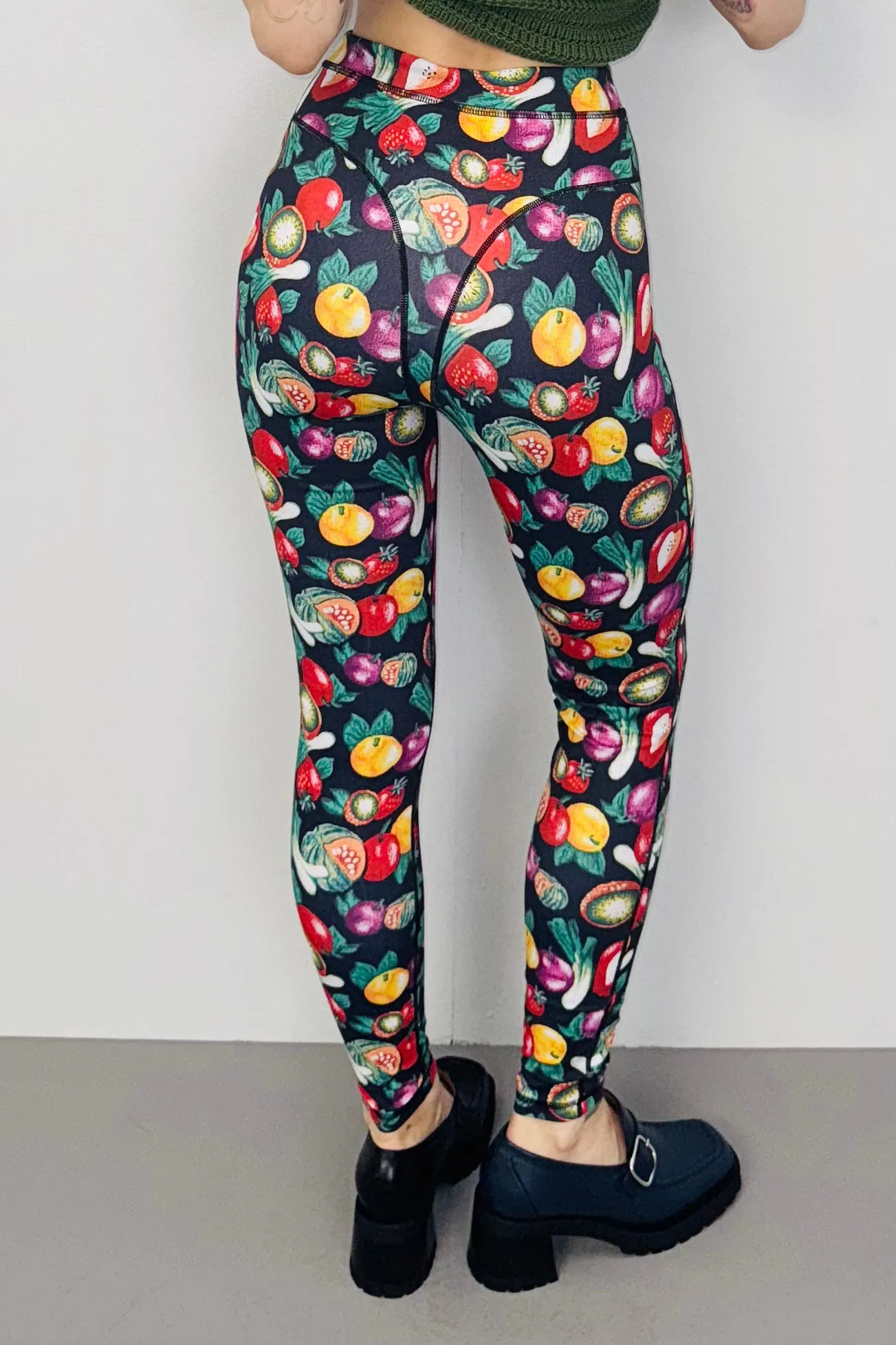 SAMPLE #385 - S Vegetable Medley Thong Leggings sold by Fashion Brand Company product image thumbnail 2