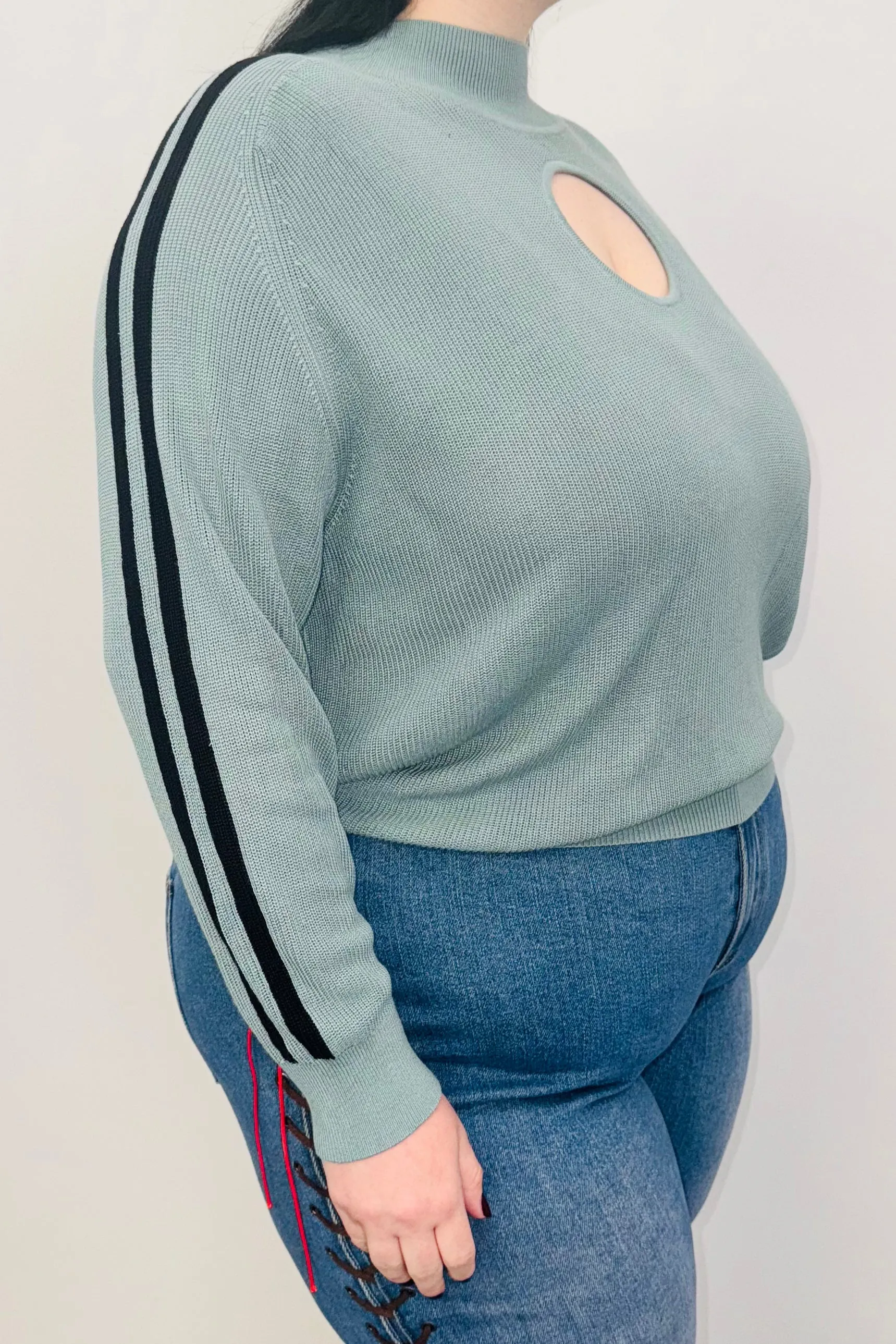 SAMPLE #369 - 2X Mint Hole Sweater sold by Fashion Brand Company