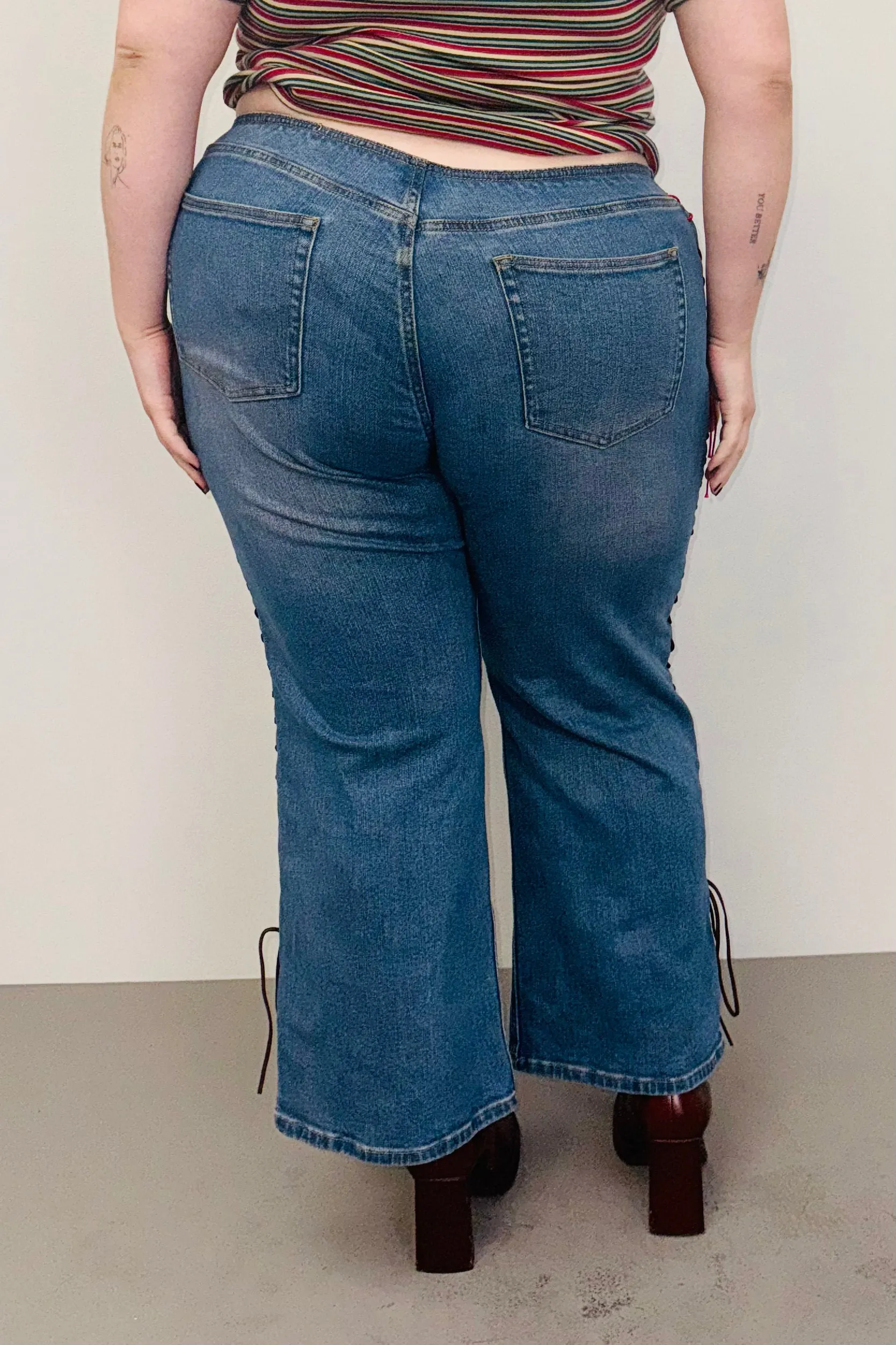 SAMPLE #368 - 2X Low Rise Lace Up Jeans sold by Fashion Brand Company product image thumbnail 3